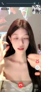 一对一高颜值小美女